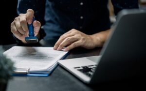 jak zostać rezydentem w hiszpanii