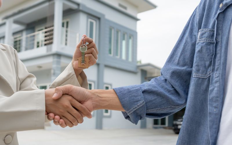 wynajem długoterminowy nieruchomości w hiszpanii